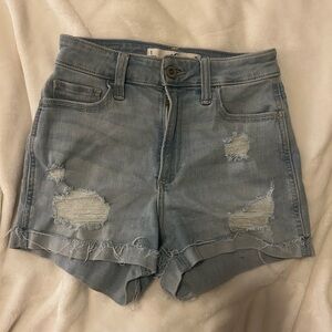 Hollister 3" Shorts light wash